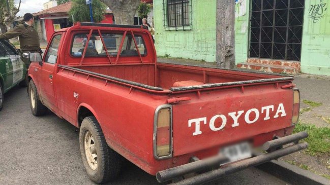 Carabineros frustró huida de sujeto que robó camioneta cerca del mercado de Chillán