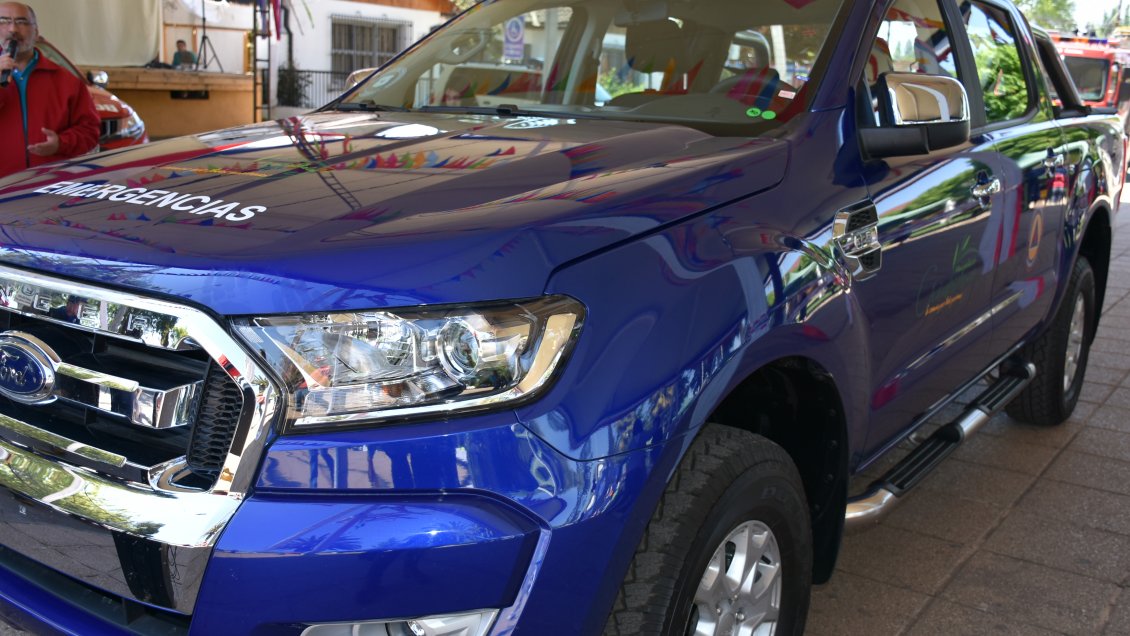 Presentan vehículo para combatir emergencias comunales en Chimbarongo