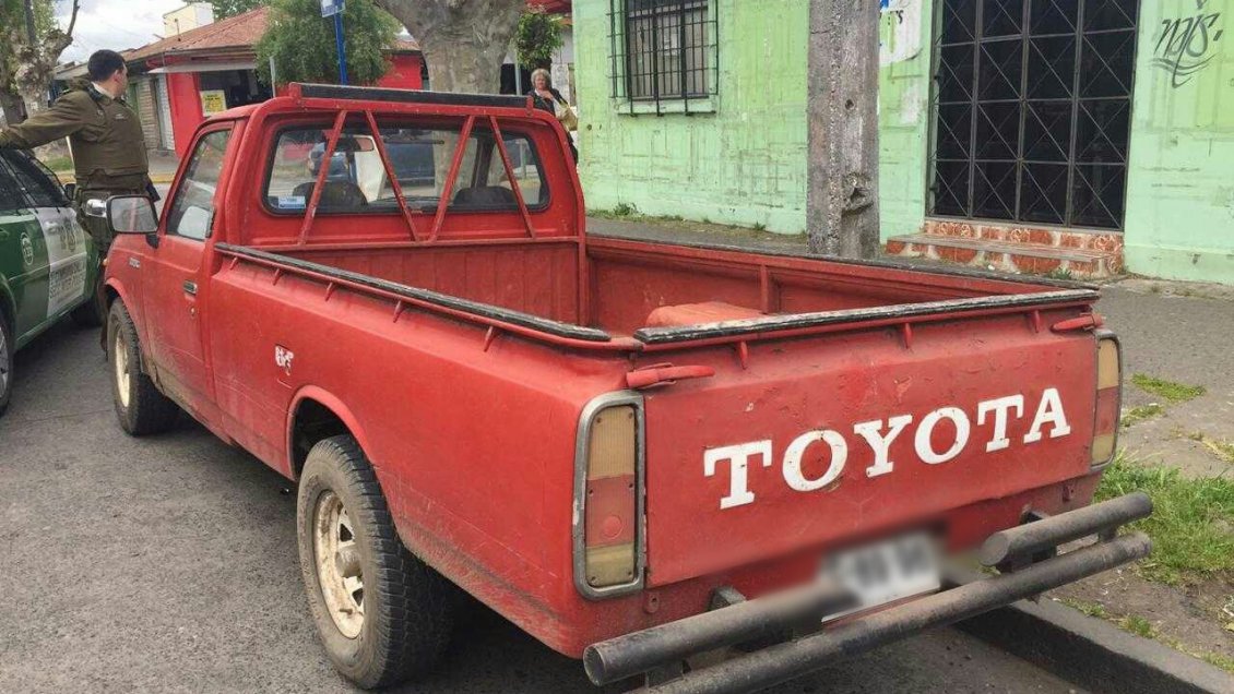 Carabineros frustró huida de sujeto que robó camioneta cerca del mercado de Chillán
