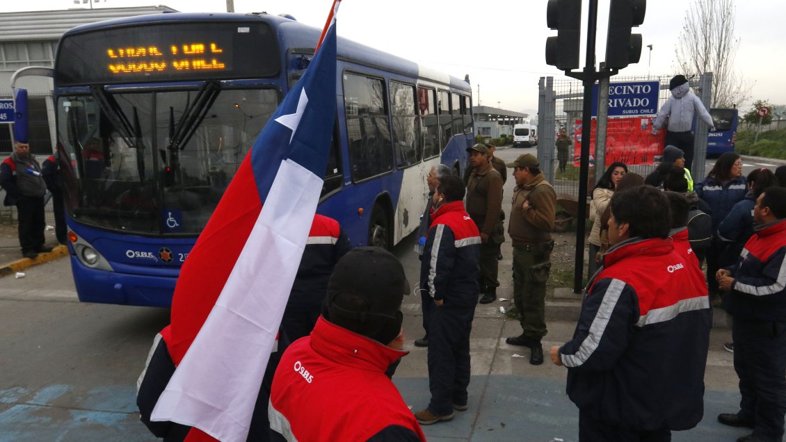 Este jueves continúa huelga de Línea 200 del Transantiago