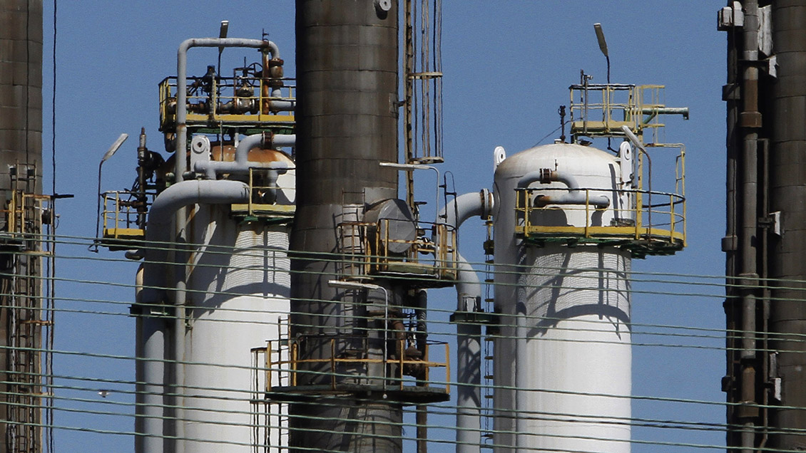 Magallanes: Derrame de más de 700 mil litros de petróleo se registró en planta de ENAP