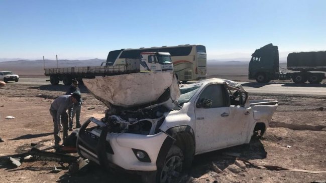 Tres lesionados dejó volcamiento en Ruta 5 de Antofagasta