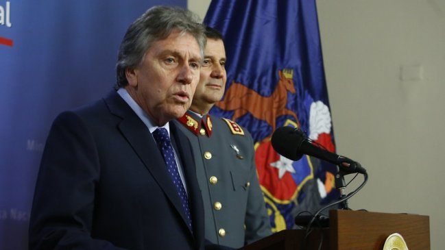 Defensa rechazó peticiones de renuncia del comandante en jefe del Ejército