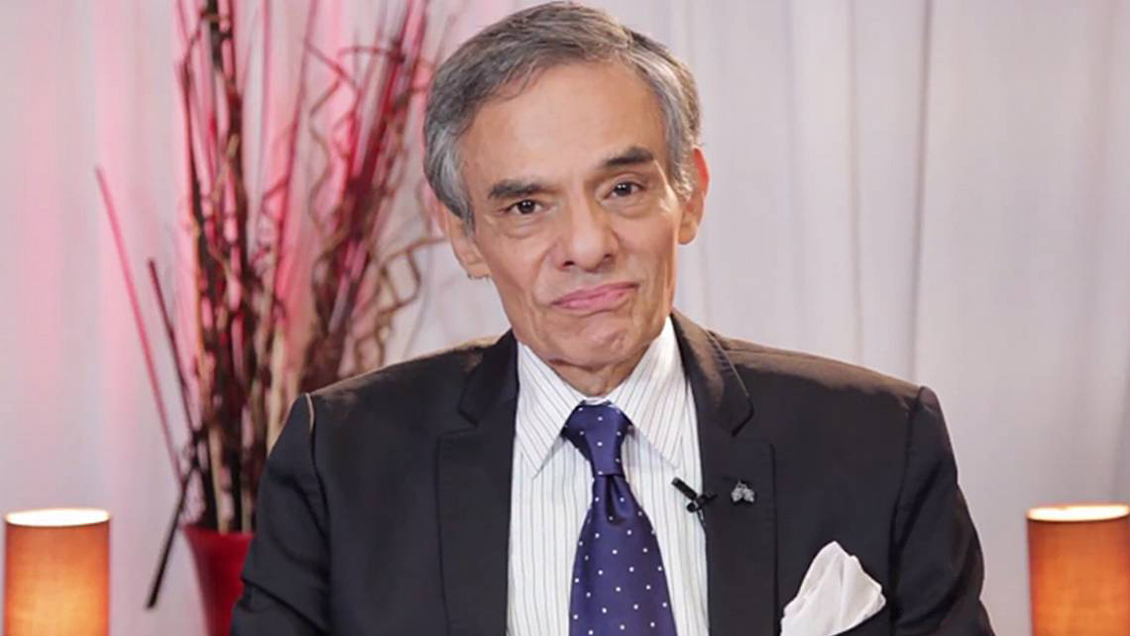 Con voz temblorosa José José aseguró estar bien de salud