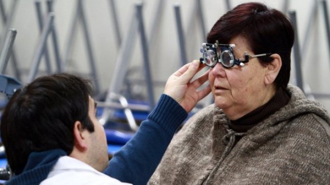 Chillán: Municipio realizará operativo oftalmológico gratuito para adultos mayores