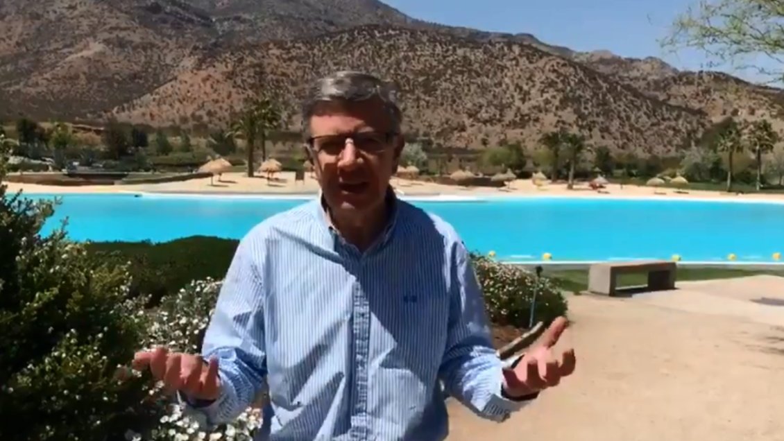 Alcalde Lavín quiere hacer una laguna social: Vecinos votan este domingo la iniciativa