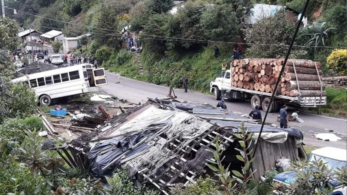 México: 11 peregrinos murieron en accidente en Michoacán