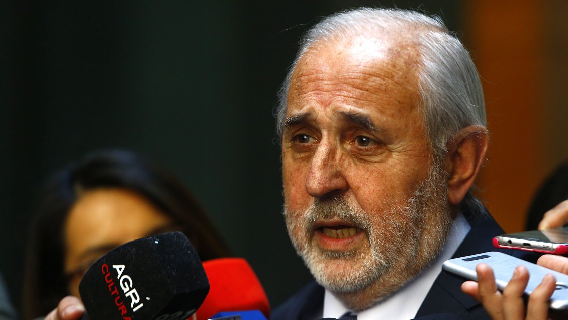 Fiscal nacional mantuvo a Emilfork en arista Ascar