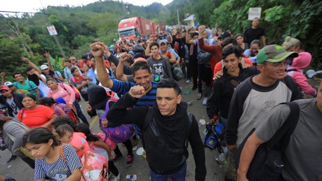 Honduras cerró punto fronterizo con Guatemala tras ingreso de migrantes