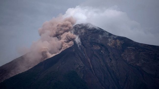 Volcán de Fuego registró nuevos descensos de lahares
