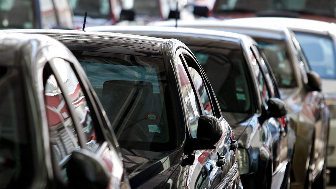 Vitacura instala GPS con cortacorriente a autos de sus vecinos