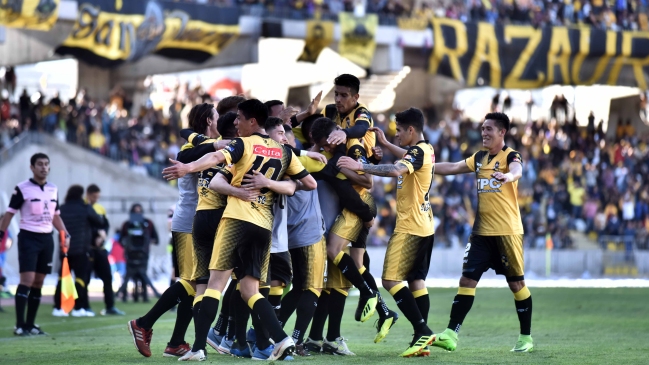 Coquimbo Unido aplastó a San Marcos y quedó a una victoria de volver a Primera División