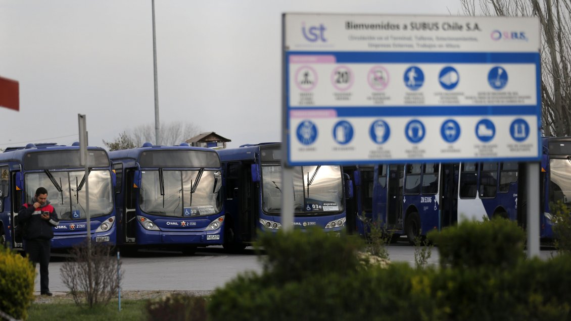 Este lunes continúa huelga de trabajadores de Subus