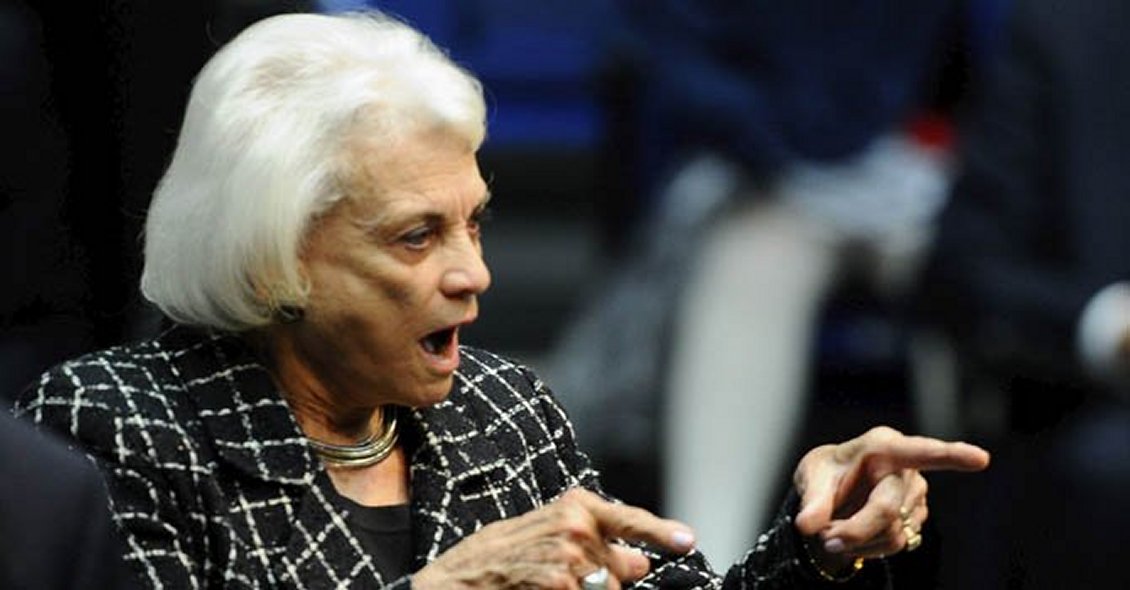 Primera jueza del Supremo de EEUU anunció su retiro por demencia