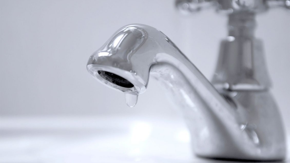 Corte de agua afectará a 10 mil clientes en Antofagasta