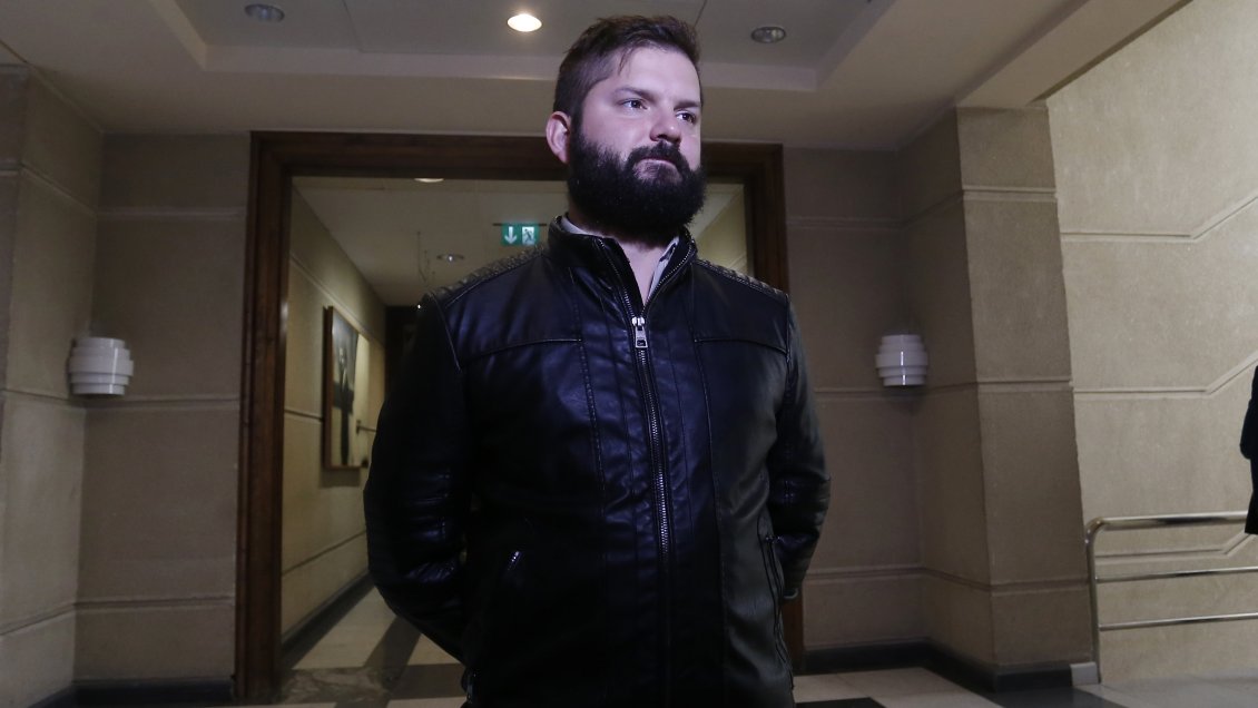 Boric regresó este jueves a la Cámara de Diputados tras licencia médica