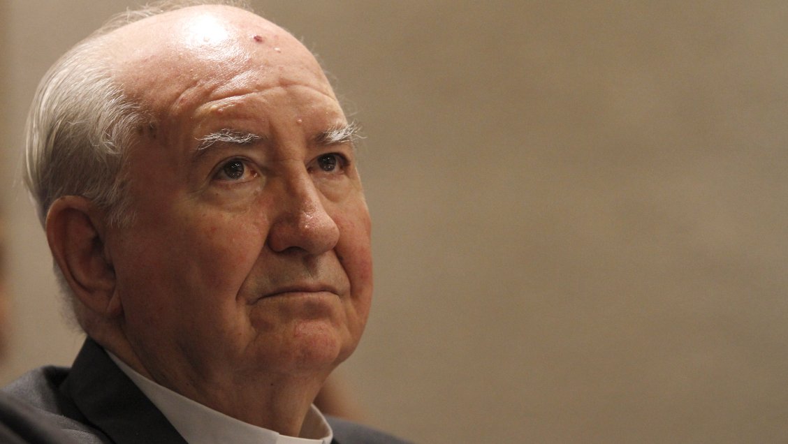 Víctimas de Karadima presentaron querella contra cardenal Errázuriz