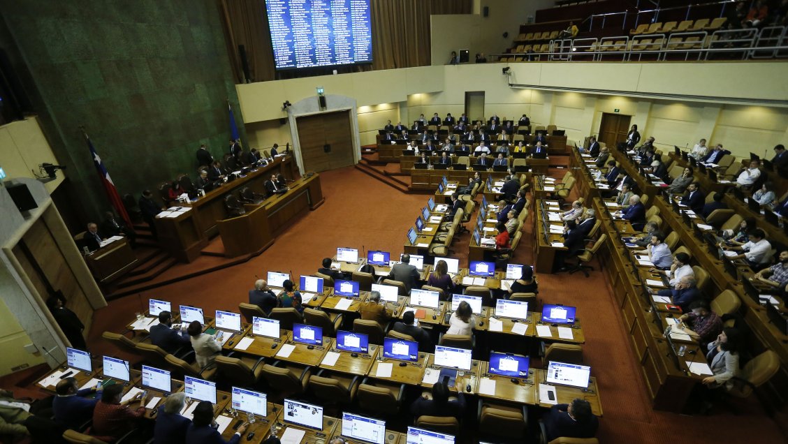 Cámara despachó proyecto que aumenta sanciones de cohecho y soborno