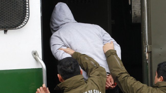 Pareja fue detenida por venta de drogas cerca de un colegio