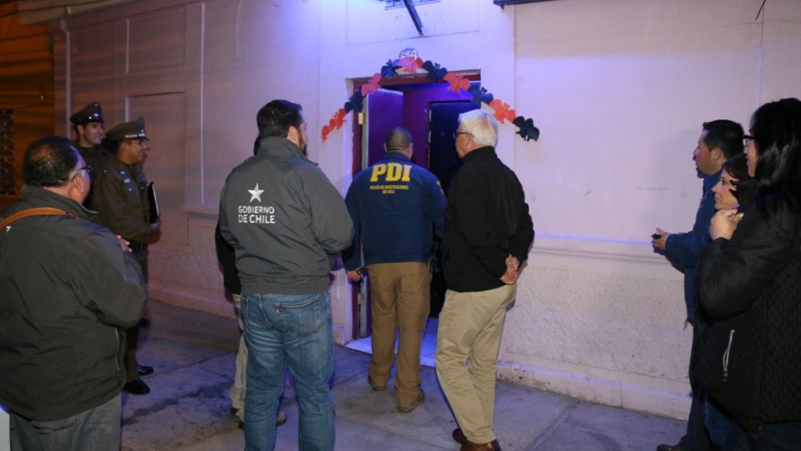 Fiscalizan locales nocturnos del casco histórico de Copiapó