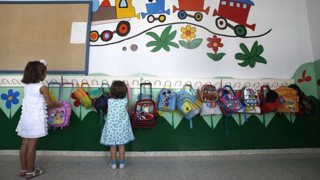 Mujer atacó con un cuchillo a 14 niños en una guardería de China