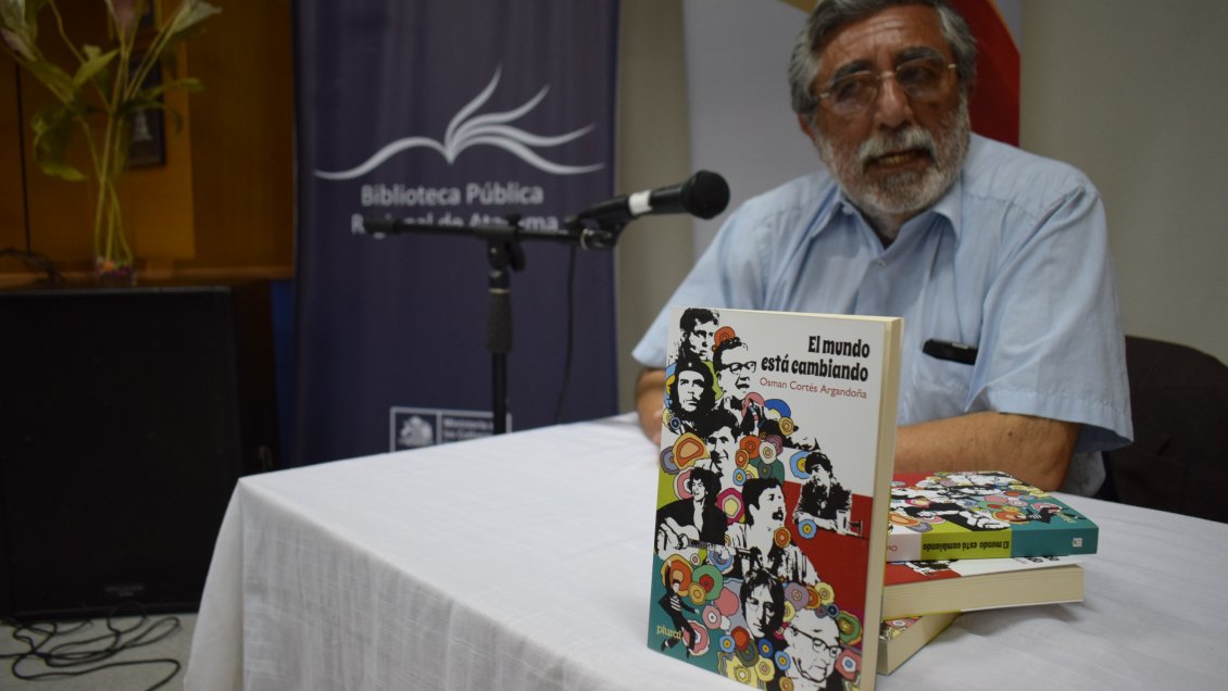 Presentan libro sobre medios de comunicación previos al golpe