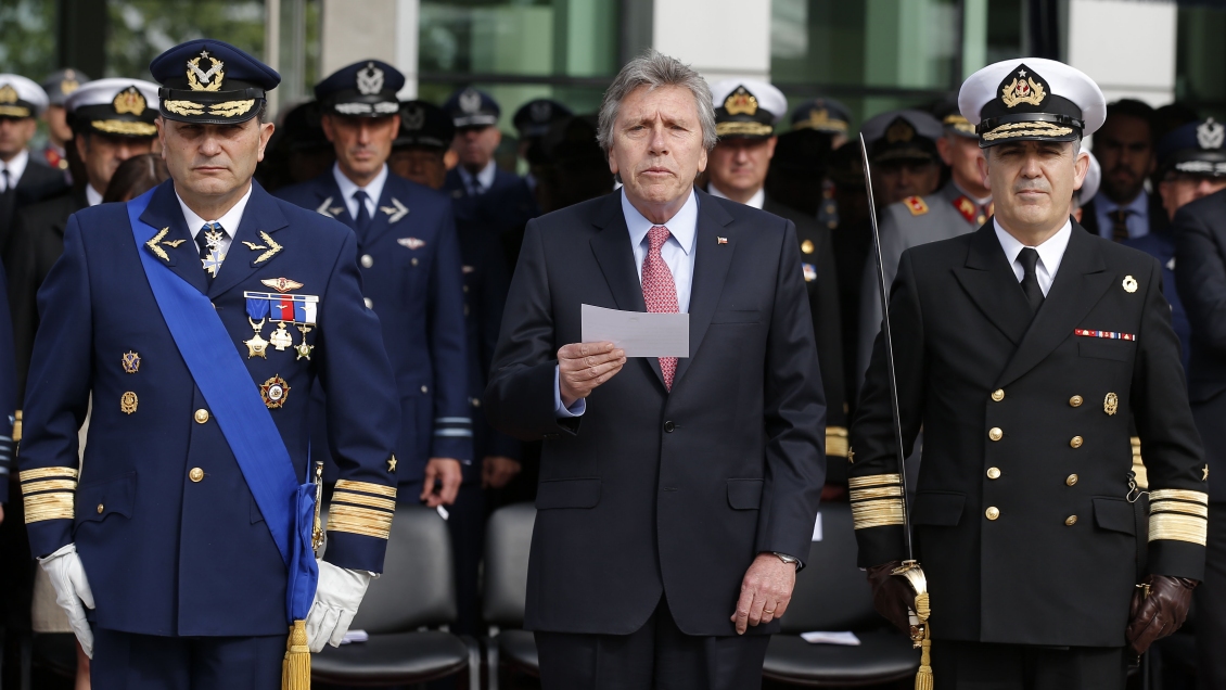 Oficial de la Armada asume como jefe del Estado Mayor Conjunto suplente