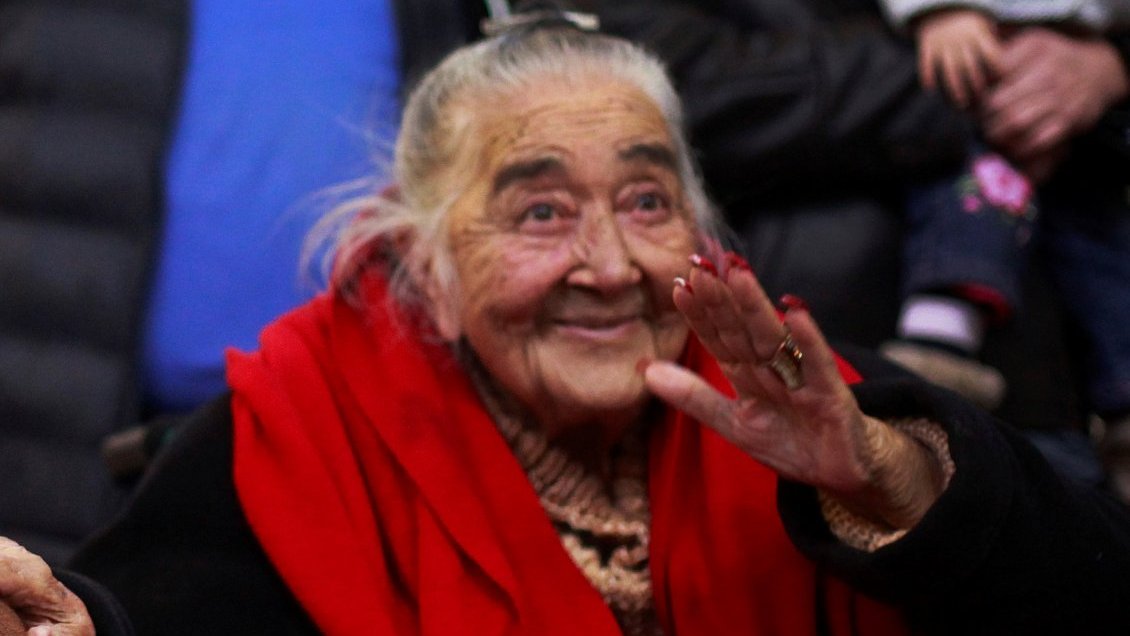 Luis Recabarren, nieto de Ana González: Chile tiene una deuda tremenda con nuestras viejas