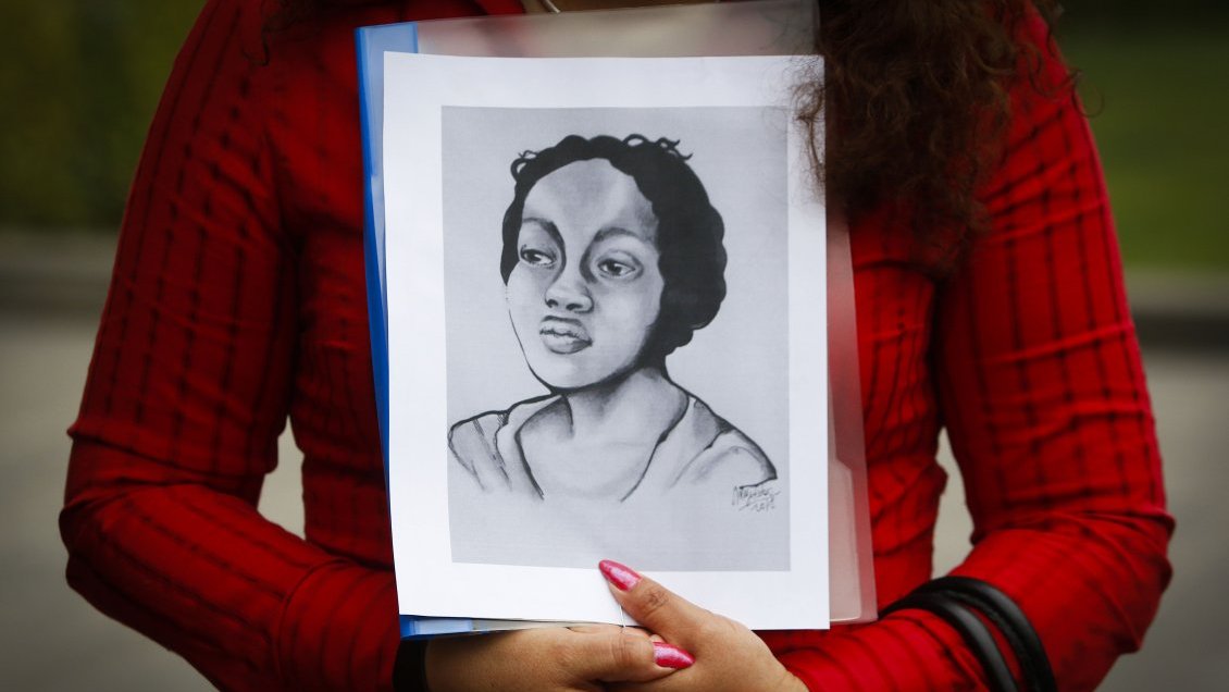 Familia de Joane Florvil y alcalde de Lo Prado se ven las caras en tribunales