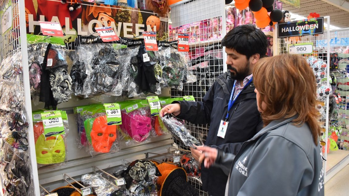 Punta Arenas: Fiscalizan más de 30 locales en la previa de Halloween