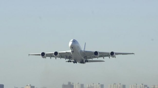 China niega acusaciones de espionaje industrial en EEUU: 