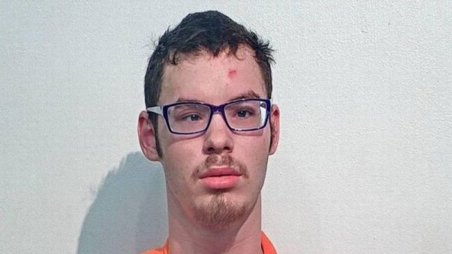 Detienen a joven que quería violar y comerse a un niño