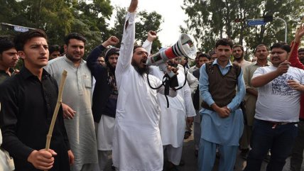  Radicales protestan por absolución de pena de muerte a mujer cristiana en Pakistán 