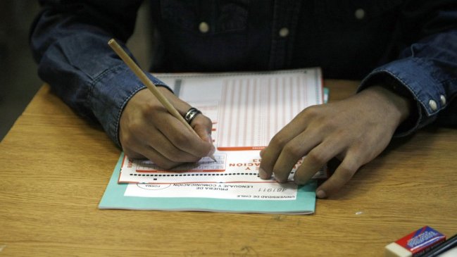 Jóvenes trans rendirán la PSU con su nombre social por primera vez