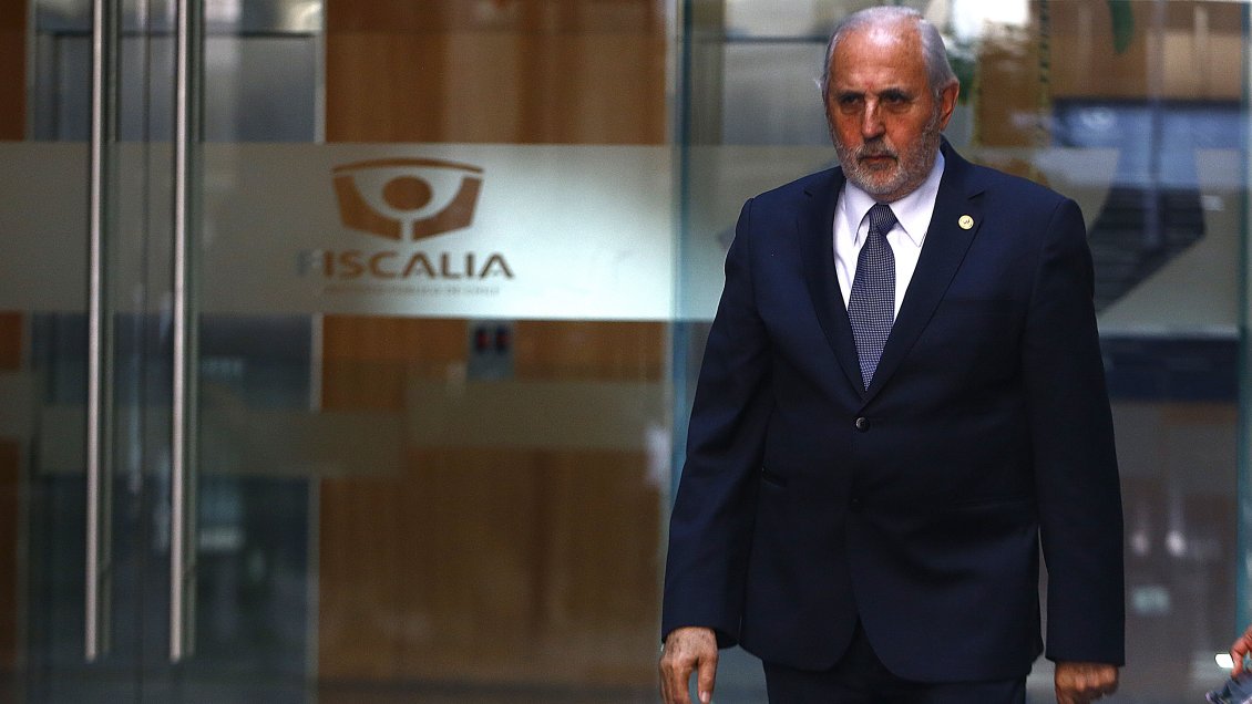 Fiscalía: Abbott suspendió a jefe de unidad de delitos sexuales por denuncia de acoso