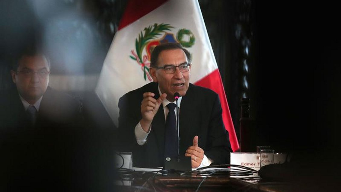 Presidente de Perú califica de 