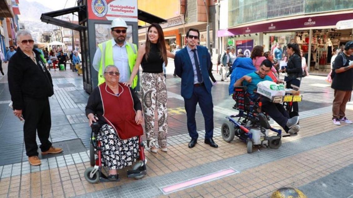 Entra en funcionamiento primer semáforo de piso en Antofagasta