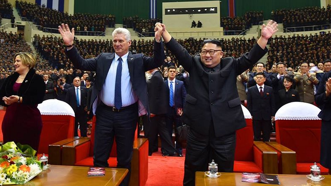 Corea del Norte reveló el primer retrato oficial de Kim Jong-un