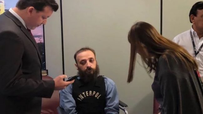 Extraditan a brujo que pedía videos sexuales a mujeres y las extorsionaba