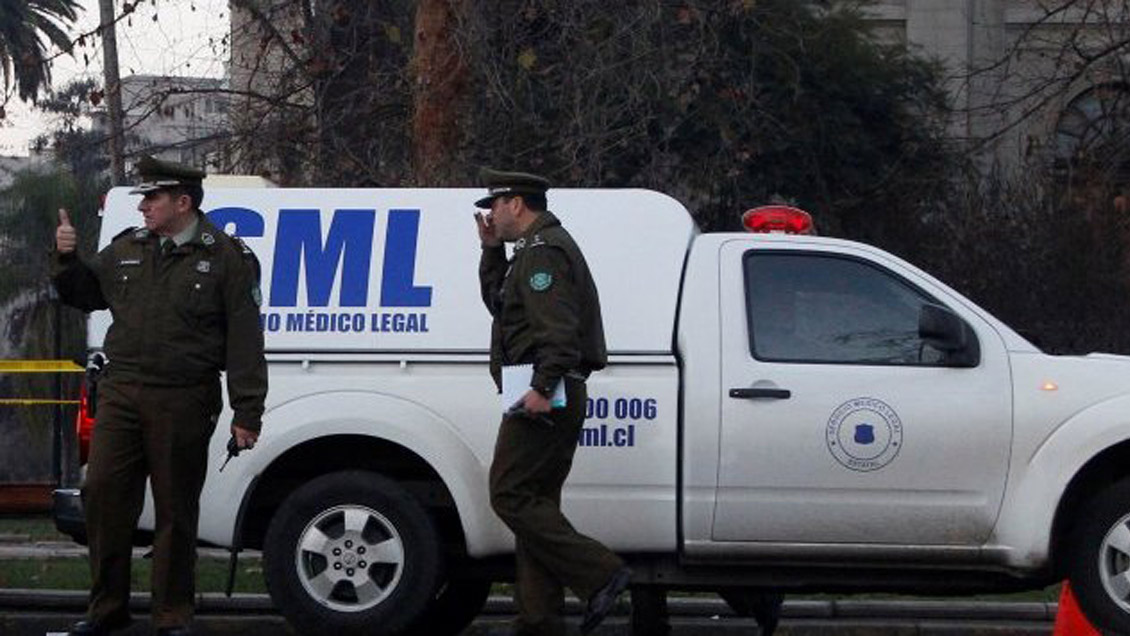 Investigan hallazgo de cráneo y torso humanos en la ribera del río Mapocho