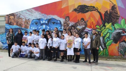   Estudiantes confeccionaron mural inspirado en el descubrimiento del Estrecho de Magallanes 