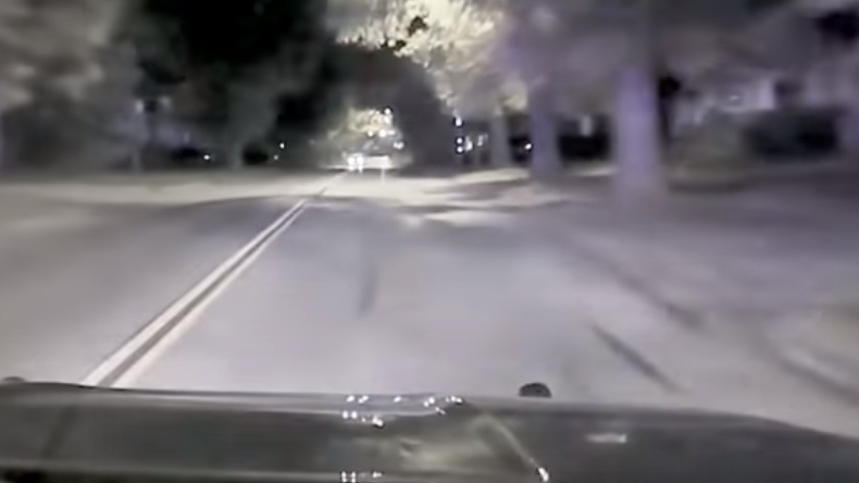 Niño se picó cuando su mamá le quitó la consola de juegos y se vengó a alta velocidad