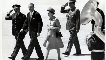   A 50 años de la visita de la reina Isabel II a Chile 