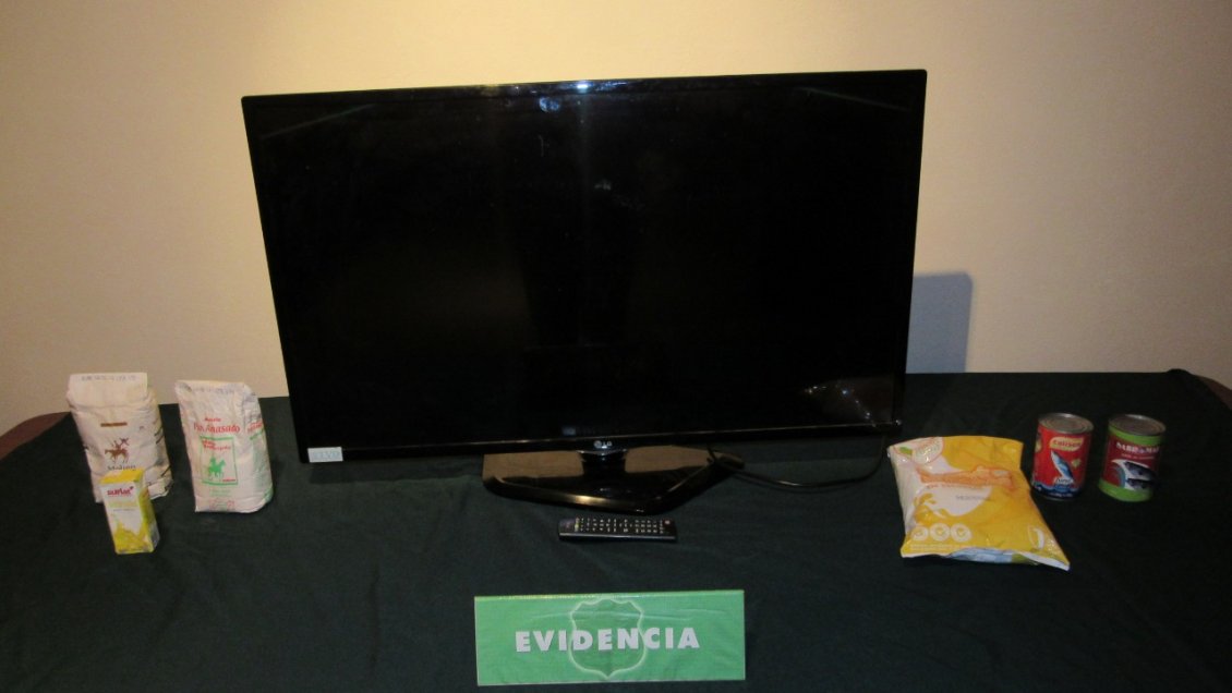 Detienen a hermanos tras robar televisor y alimentos a escuela rural de Chanco