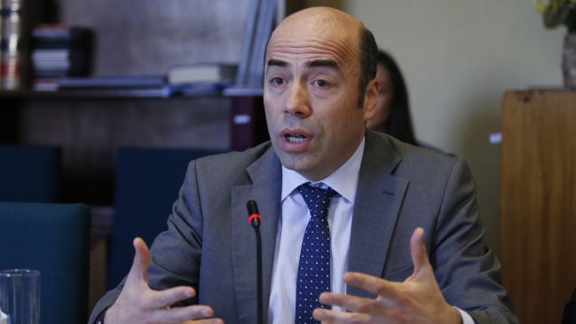 Pugna entre el contralor y Dorothy Pérez llega este lunes a la Corte Suprema