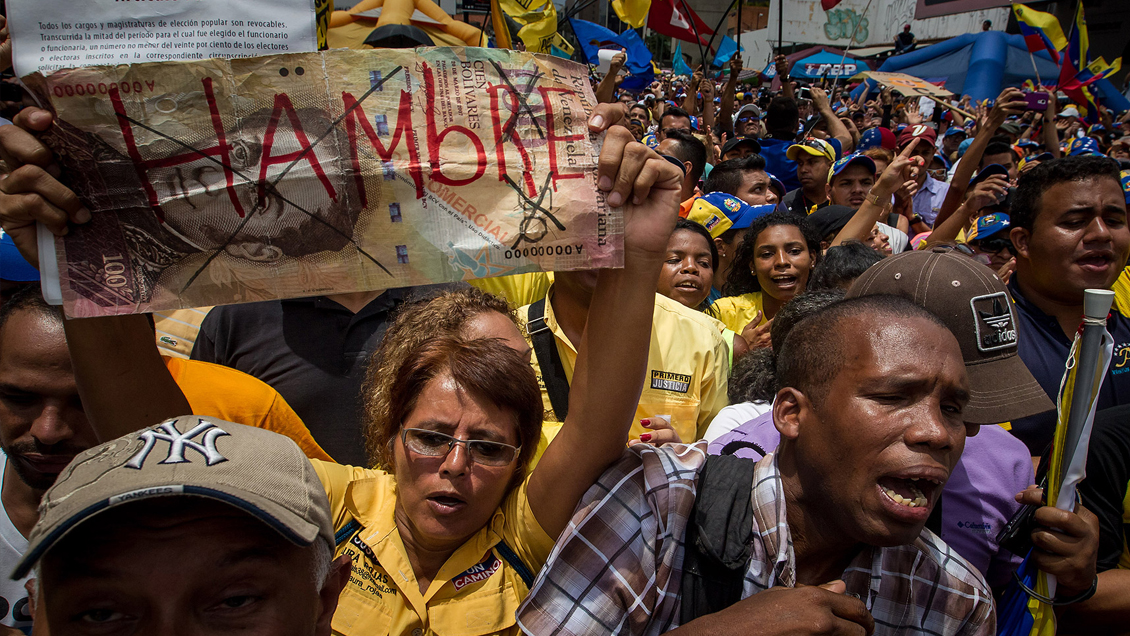 Más de 200 chilenos piden ser repatriados desde Venezuela