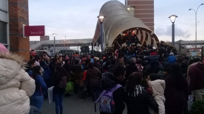 Fiscalía investiga episodio de mal olor que obligó a evacuar Mall y Clínica en Talcahuano