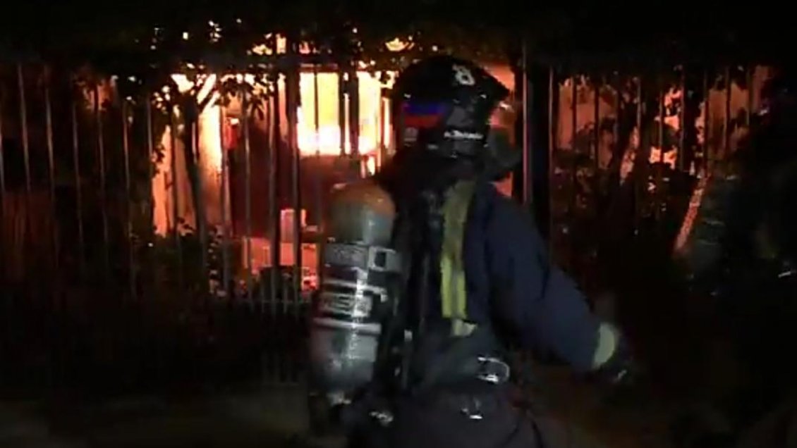 Incendio afectó a cuatro casas en sector norte de Talca