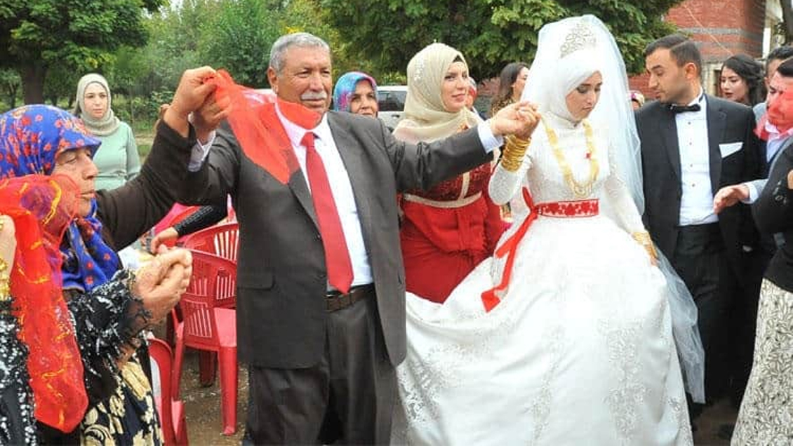 Un patriarca turco celebró con sus 200 nietos la boda de su hijo número 24