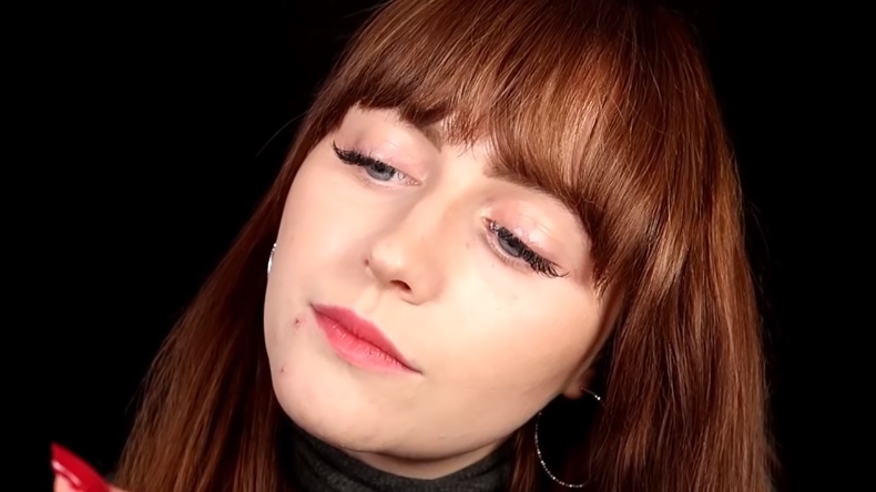 Estudiante gana más de 50 millones de pesos al año por susurrar